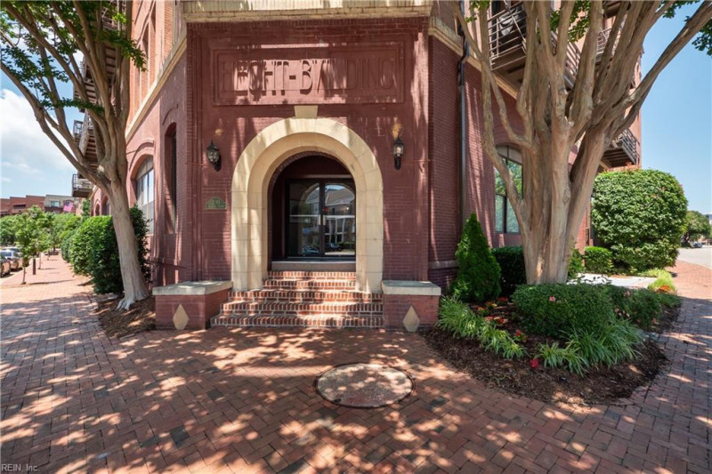 Photo 17 of 22 residential for sale in Norfolk virginia