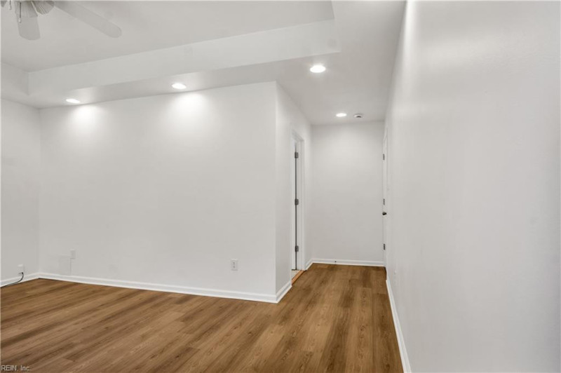Photo 10 of 50 residential for sale in Hampton virginia