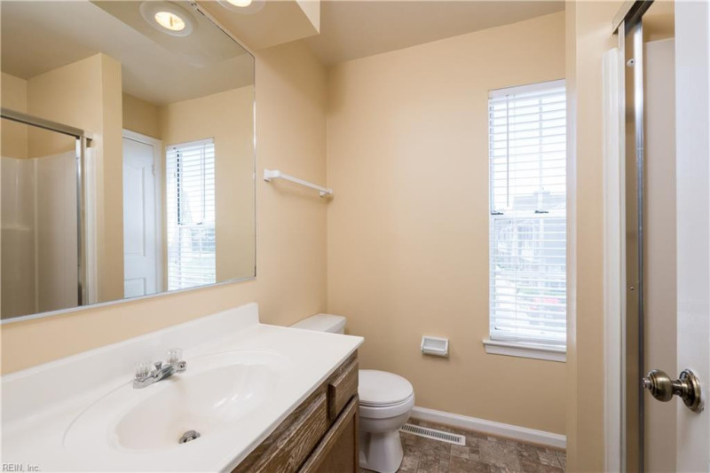 Photo 25 of 40 residential for sale in Virginia Beach virginia