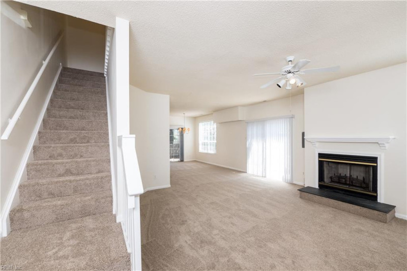 Photo 3 of 40 residential for sale in Virginia Beach virginia