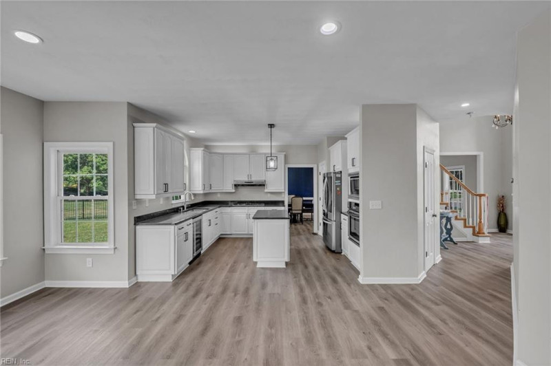 Photo 16 of 39 residential for sale in Chesapeake virginia