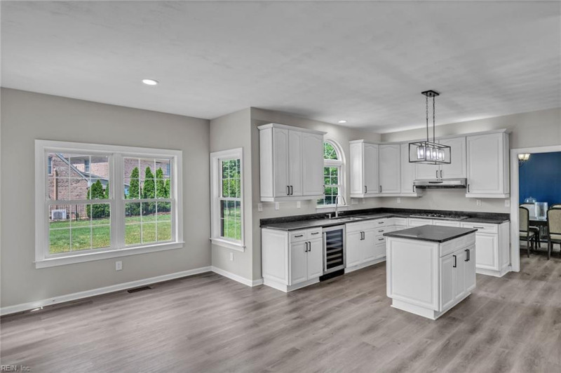 Photo 17 of 39 residential for sale in Chesapeake virginia