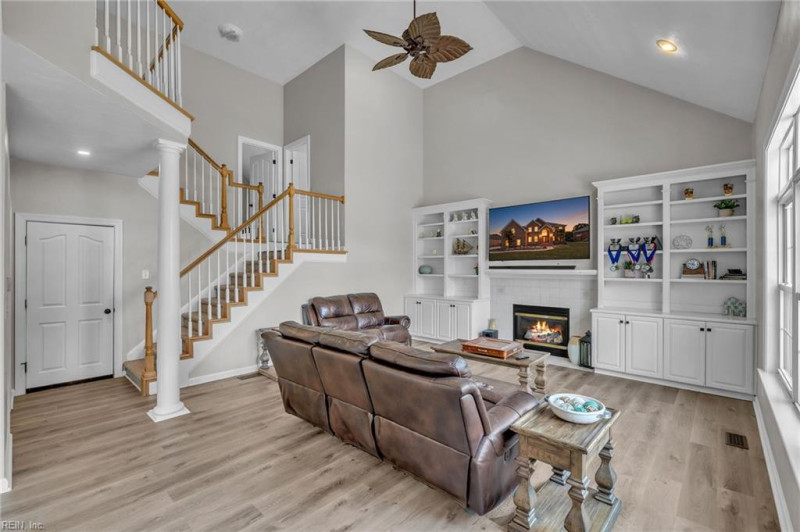 Photo 18 of 39 residential for sale in Chesapeake virginia