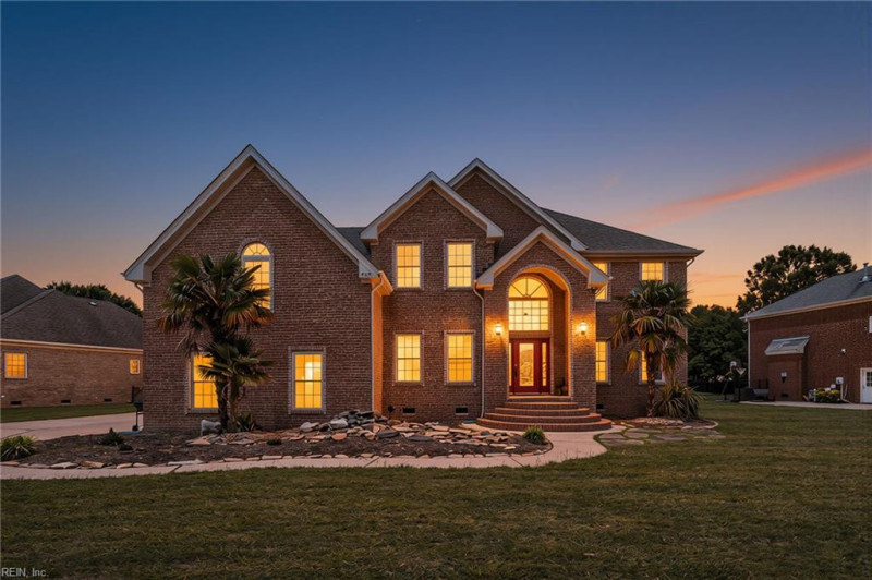 Photo 2 of 39 residential for sale in Chesapeake virginia