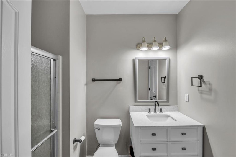 Photo 21 of 39 residential for sale in Chesapeake virginia
