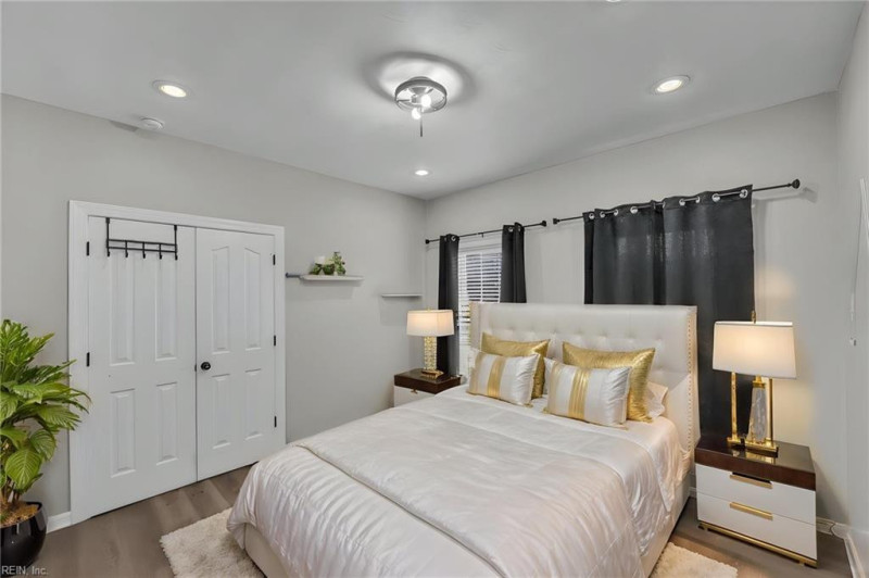 Photo 23 of 39 residential for sale in Chesapeake virginia