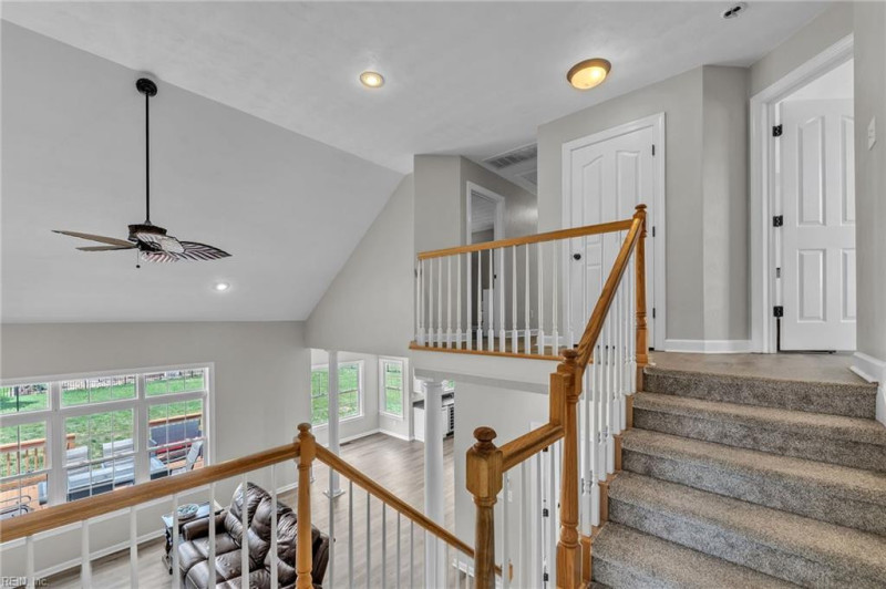 Photo 25 of 39 residential for sale in Chesapeake virginia
