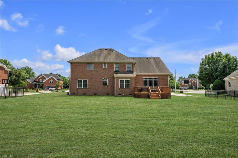 Photo 6 of 39 residential for sale in Chesapeake virginia
