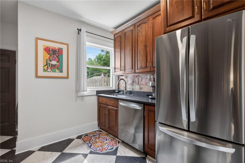 Photo 13 of 40 residential for sale in Newport News virginia