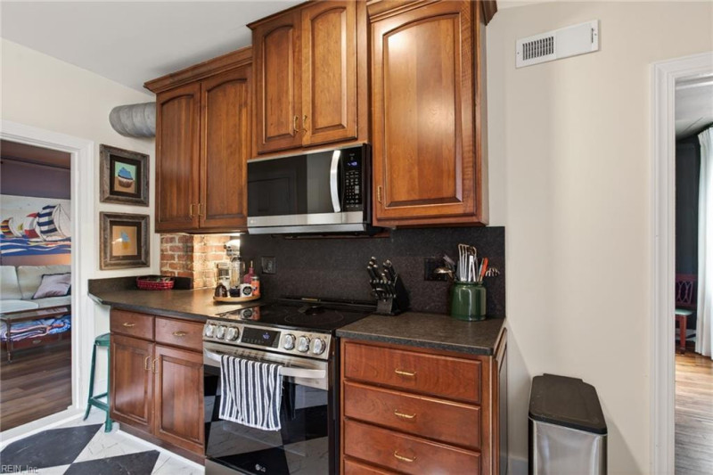 Photo 16 of 40 residential for sale in Newport News virginia