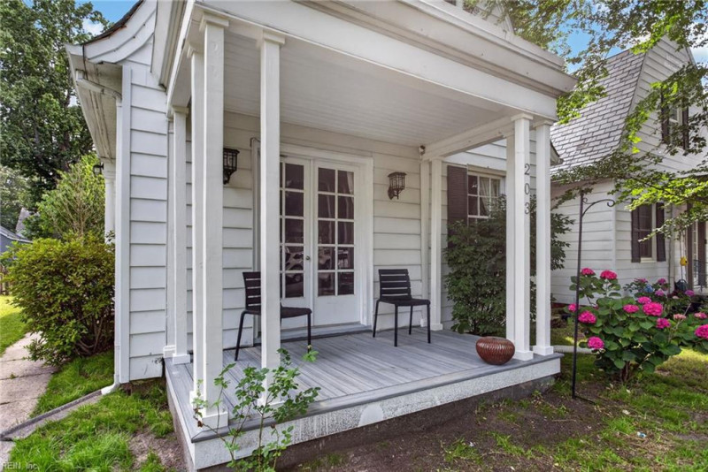 Photo 2 of 40 residential for sale in Newport News virginia