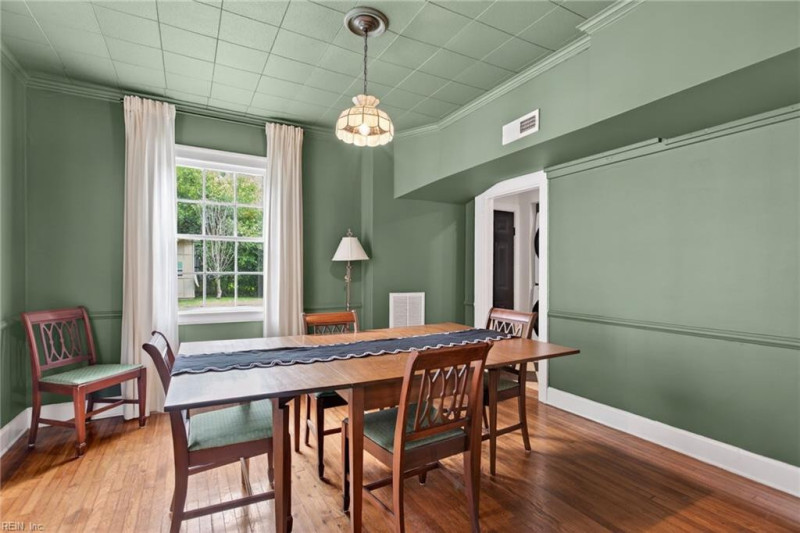 Photo 23 of 40 residential for sale in Newport News virginia
