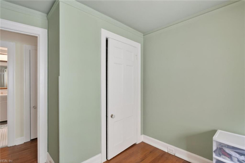Photo 33 of 40 residential for sale in Newport News virginia