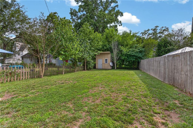Photo 34 of 40 residential for sale in Newport News virginia