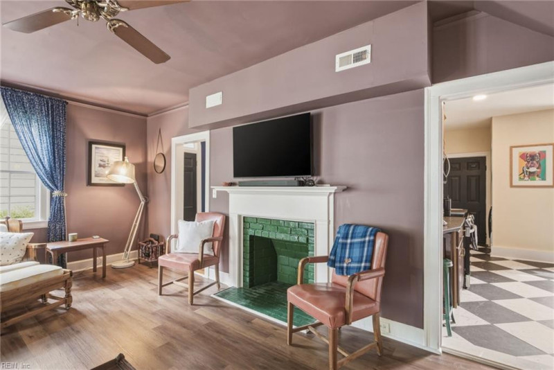 Photo 7 of 40 residential for sale in Newport News virginia