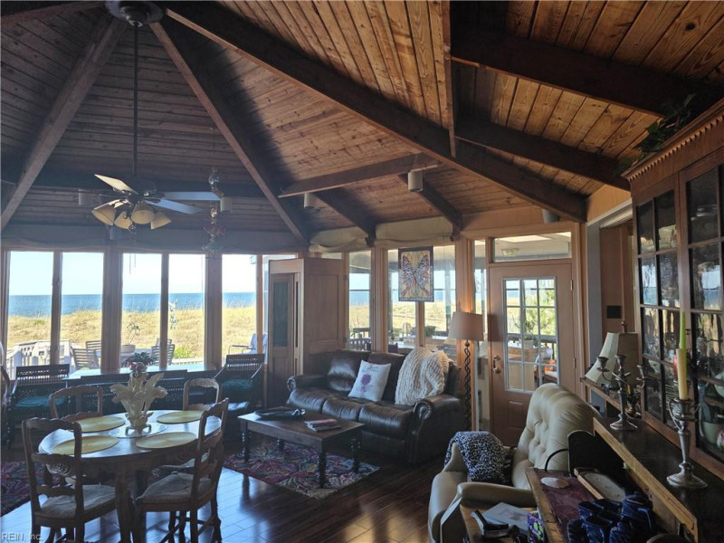 Photo 11 of 40 residential for sale in Virginia Beach virginia