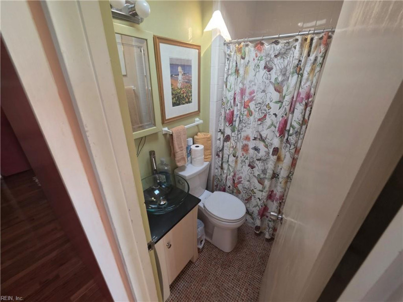 Photo 21 of 40 residential for sale in Virginia Beach virginia