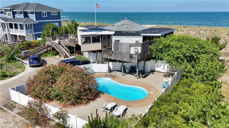 Photo 5 of 40 residential for sale in Virginia Beach virginia