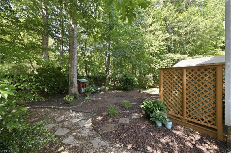 Photo 31 of 43 residential for sale in Chesapeake virginia