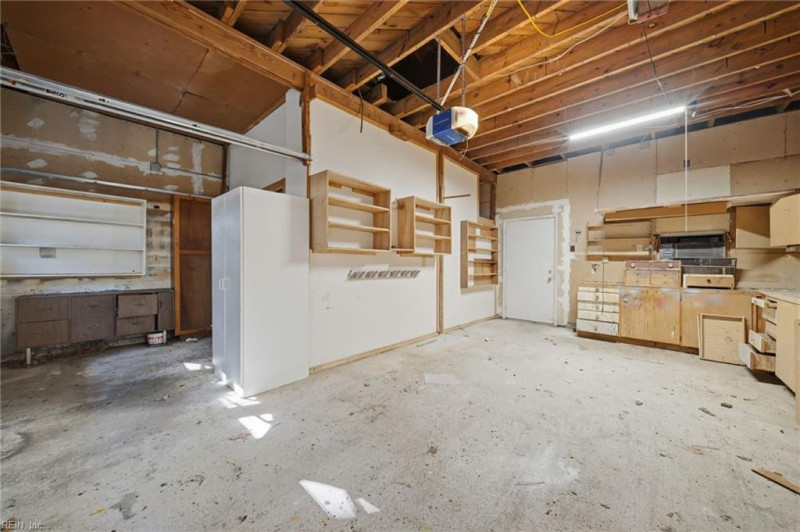 Photo 14 of 23 residential for sale in Virginia Beach virginia