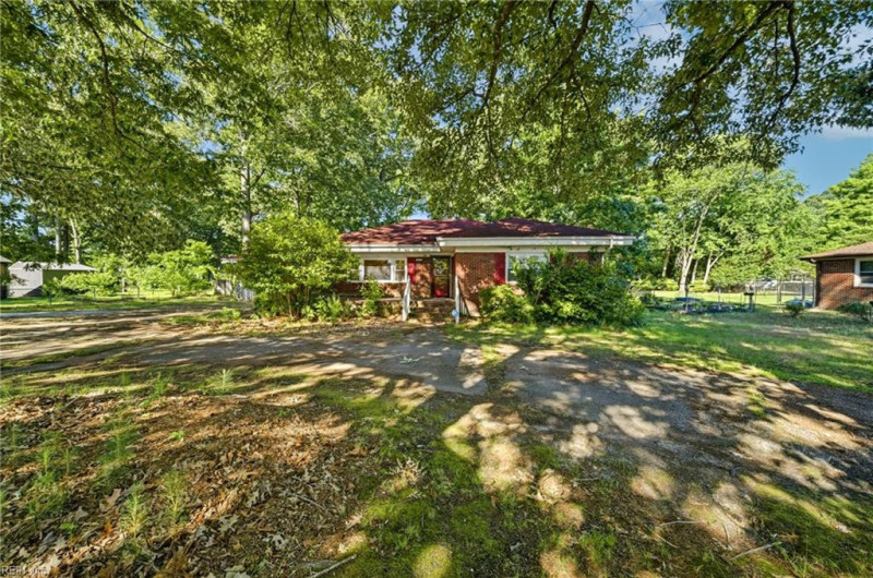Photo 18 of 23 residential for sale in Virginia Beach virginia