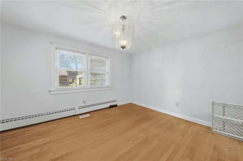 Photo 8 of 23 residential for sale in Virginia Beach virginia