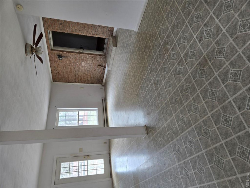 Photo 4 of 10 residential for sale in Southampton County virginia