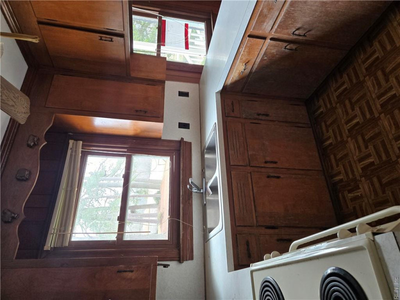 Photo 8 of 10 residential for sale in Southampton County virginia