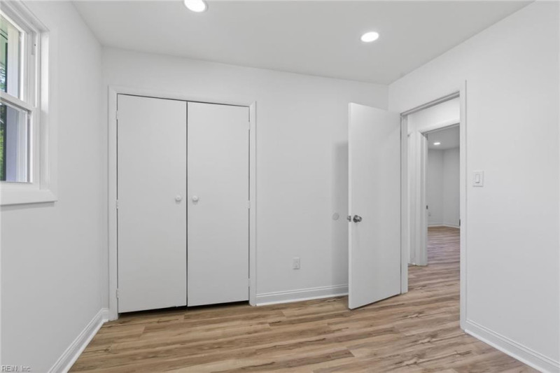 Photo 20 of 34 residential for sale in Virginia Beach virginia