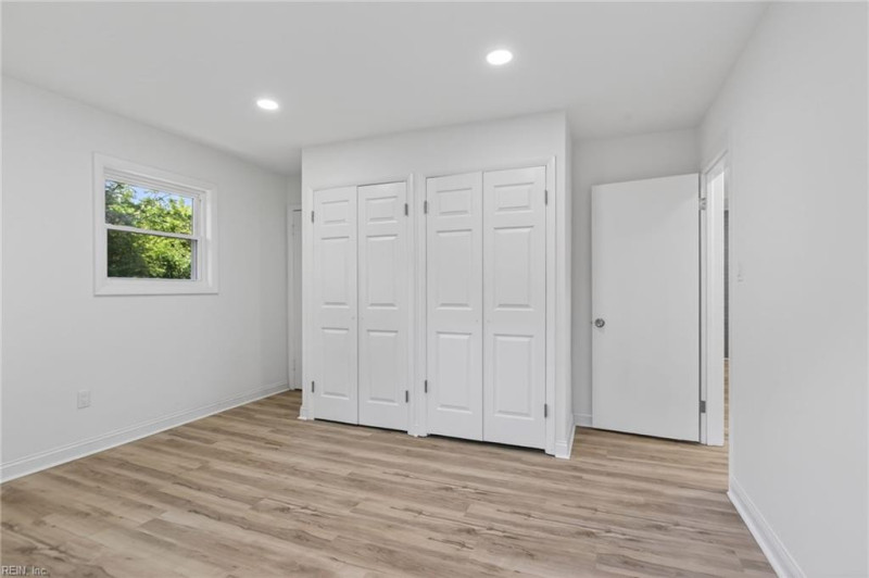 Photo 27 of 34 residential for sale in Virginia Beach virginia