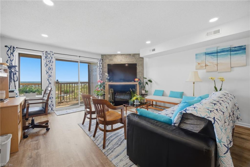 Photo 5 of 35 residential for sale in Norfolk virginia