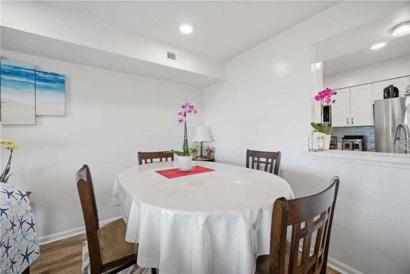 Photo 9 of 35 residential for sale in Norfolk virginia