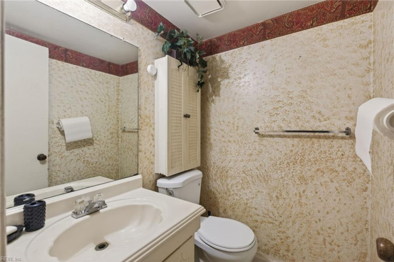 Photo 10 of 19 residential for sale in Norfolk virginia Photo 10 of 19 residential for sale in Norfolk virginia