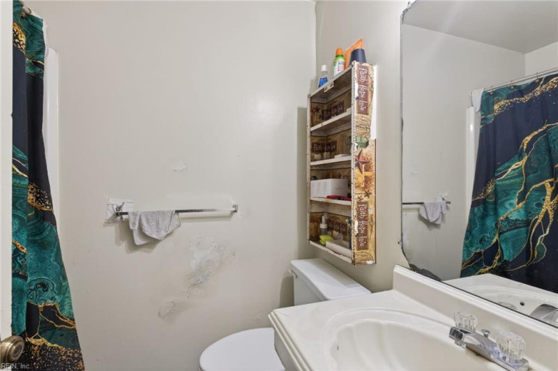 Photo 17 of 19 residential for sale in Norfolk virginia Photo 17 of 19 residential for sale in Norfolk virginia