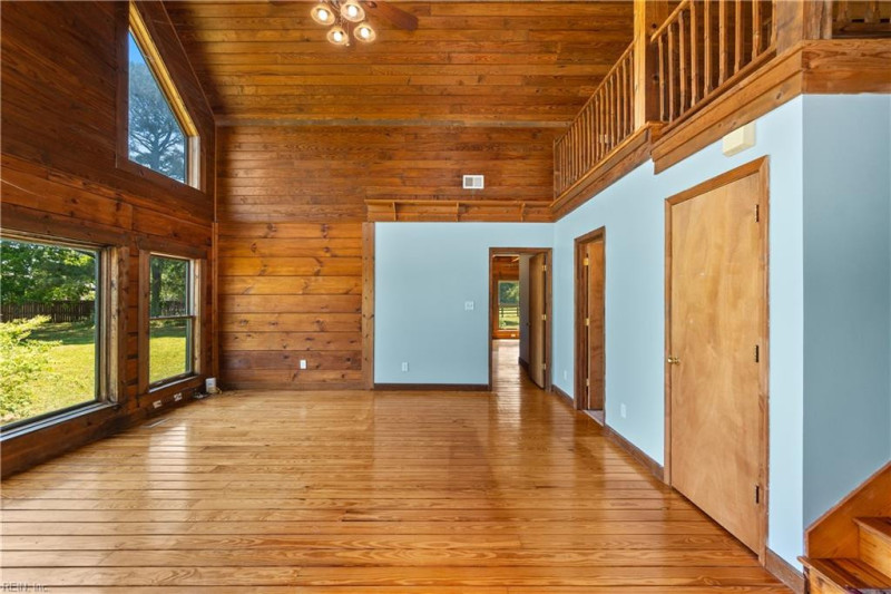 Photo 20 of 44 residential for sale in Currituck County virginia