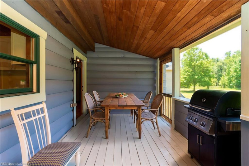 Photo 23 of 44 residential for sale in Currituck County virginia
