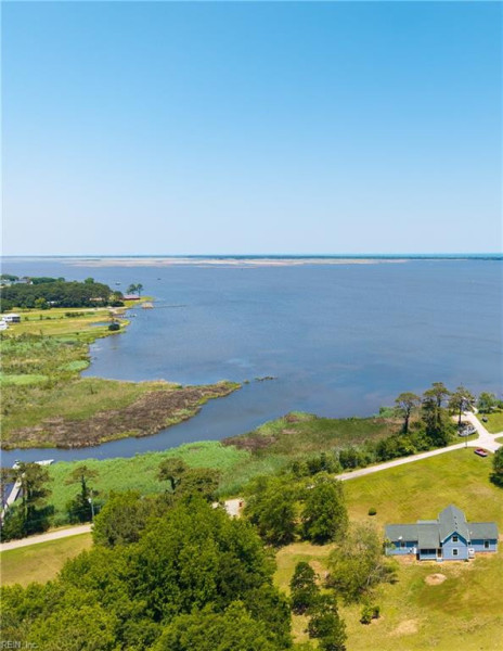 Photo 42 of 44 residential for sale in Currituck County virginia