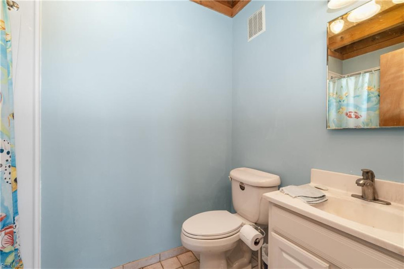 Photo 7 of 44 residential for sale in Currituck County virginia