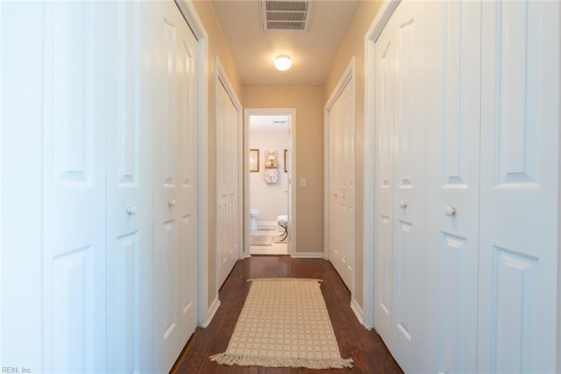Photo 15 of 29 residential for sale in Chesapeake virginia