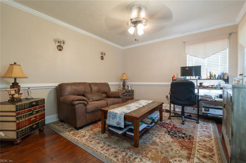 Photo 3 of 29 residential for sale in Chesapeake virginia