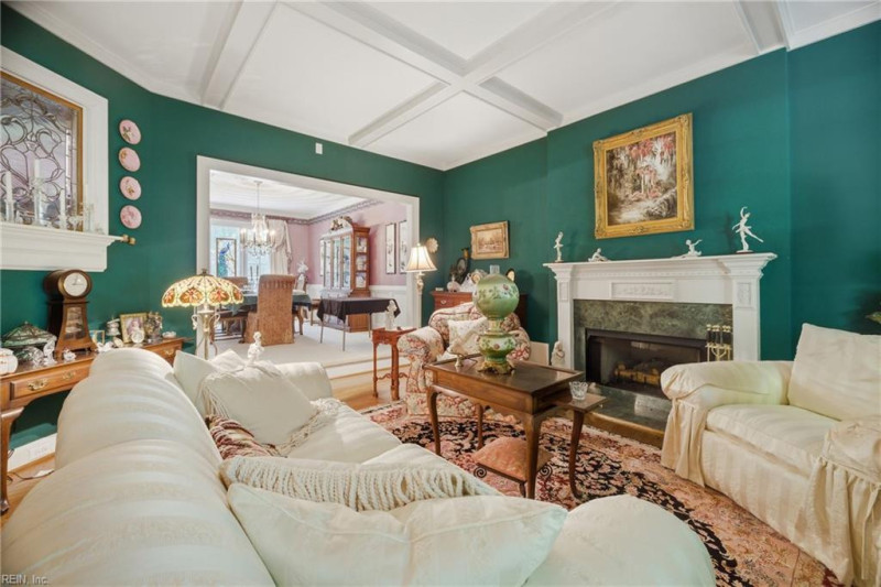 Photo 14 of 49 residential for sale in Chesapeake virginia