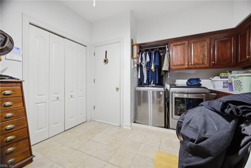 Photo 23 of 49 residential for sale in Chesapeake virginia