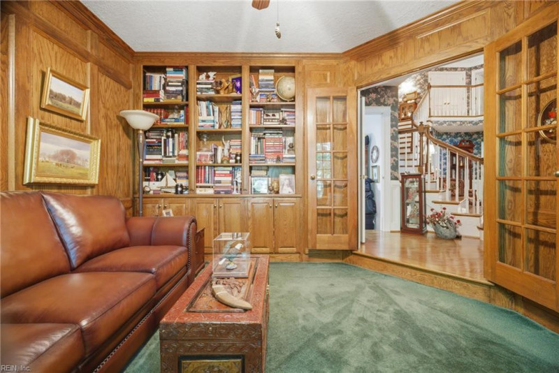 Photo 7 of 49 residential for sale in Chesapeake virginia