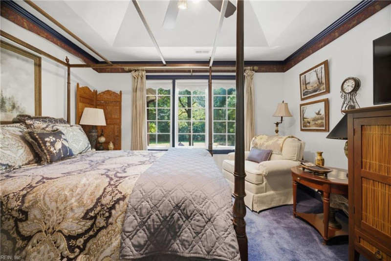 Photo 8 of 49 residential for sale in Chesapeake virginia