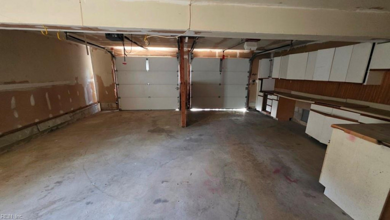 Photo 12 of 28 residential for sale in Virginia Beach virginia
