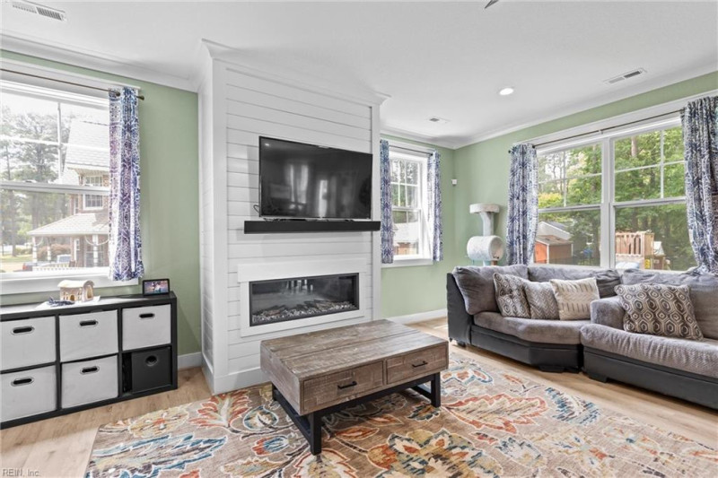 Photo 6 of 37 residential for sale in Chesapeake virginia Photo 6 of 37 residential for sale in Chesapeake virginia