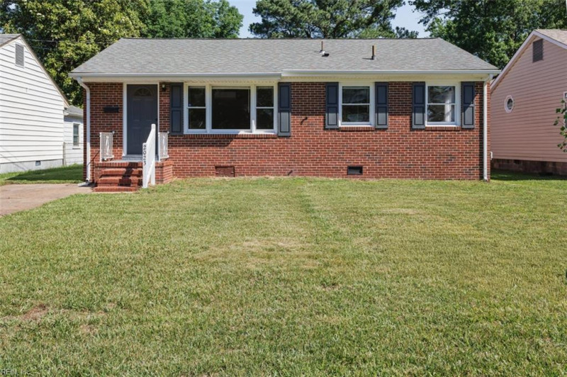 Photo 1 of 27 residential for sale in Hampton virginia