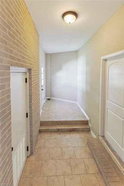 Photo 11 of 27 residential for sale in Hampton virginia