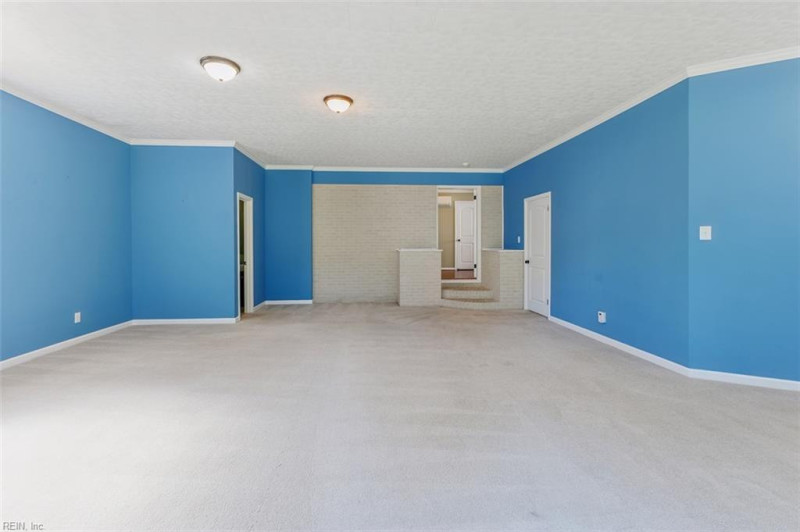 Photo 13 of 27 residential for sale in Hampton virginia
