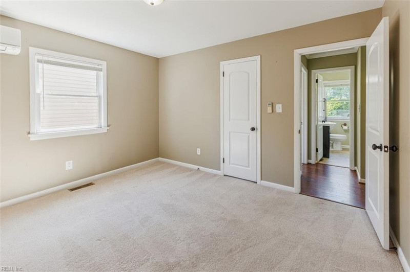 Photo 21 of 27 residential for sale in Hampton virginia